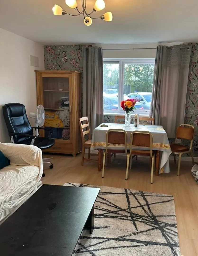 Cozy Apartment In Barking